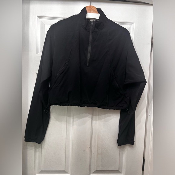 ALO Yoga Cropped 1/4 Zip Alumni Pullover black Sz M - Picture 2 of 6